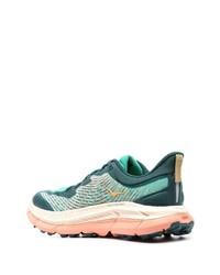 mintgrüne niedrige Sneakers von Hoka One One