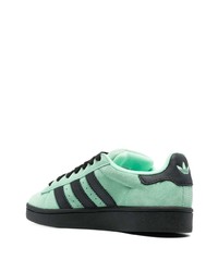 mintgrüne niedrige Sneakers von adidas