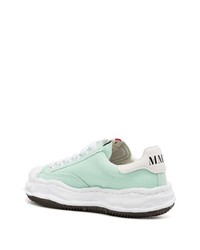 mintgrüne Segeltuch niedrige Sneakers von Maison Mihara Yasuhiro