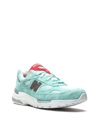 mintgrüne Sportschuhe von New Balance