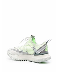 mintgrüne Sportschuhe von Nike