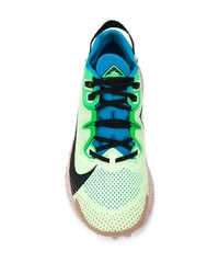 mintgrüne Sportschuhe von Nike