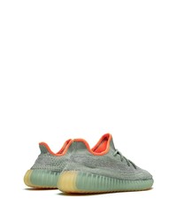 mintgrüne Sportschuhe von adidas YEEZY