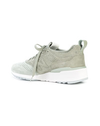 mintgrüne Wildleder niedrige Sneakers von New Balance