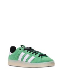 mintgrüne Wildleder niedrige Sneakers von adidas