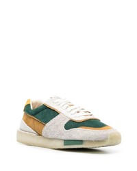 mintgrüne Wildleder niedrige Sneakers von Clarks