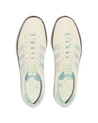 mintgrüne Wildleder niedrige Sneakers von adidas