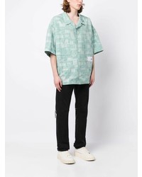 mintgrünes bedrucktes Kurzarmhemd von Maison Mihara Yasuhiro