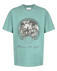 mintgrünes bedrucktes T-Shirt mit einem Rundhalsausschnitt von HONOR THE GIFT