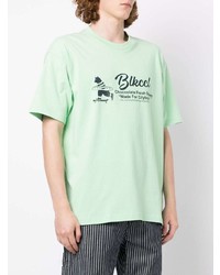 mintgrünes bedrucktes T-Shirt mit einem Rundhalsausschnitt von Chocoolate