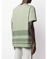 mintgrünes horizontal gestreiftes T-Shirt mit einem Rundhalsausschnitt von Joseph