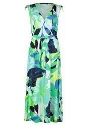mintgrünes Midikleid mit Blumenmuster von Betty Barclay