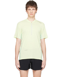 mintgrünes T-Shirt mit einem Rundhalsausschnitt aus Netzstoff von Soar Running