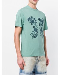 mintgrünes T-Shirt mit einem Rundhalsausschnitt mit Blumenmuster von Golden Goose Deluxe Brand