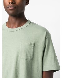 mintgrünes T-Shirt mit einem Rundhalsausschnitt von VISVIM