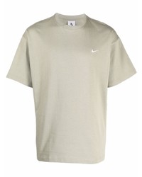 mintgrünes T-Shirt mit einem Rundhalsausschnitt von Nike