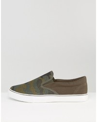 olivgrüne bedruckte Slip-On Sneakers von Brave Soul