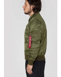 olivgrüne Bomberjacke von Alpha Industries