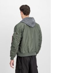 olivgrüne Bomberjacke von Alpha Industries