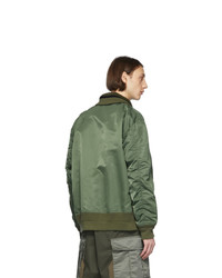 olivgrüne Bomberjacke von Sacai