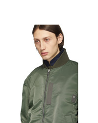 olivgrüne Bomberjacke von Sacai