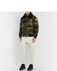 olivgrüne Camouflage Bomberjacke von Canada Goose