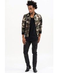 olivgrüne Camouflage Bomberjacke von TRUEPRODIGY