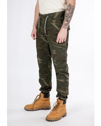 olivgrüne Camouflage Cargohose von Alife and Kickin