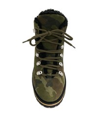 olivgrüne Camouflage flache Stiefel mit einer Schnürung aus Wildleder von Yves Salomon