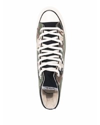 olivgrüne Camouflage hohe Sneakers aus Segeltuch von Converse