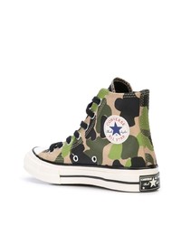 olivgrüne Camouflage hohe Sneakers von Converse