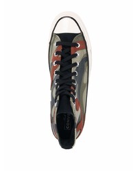 olivgrüne Camouflage hohe Sneakers von Converse