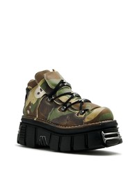 olivgrüne Camouflage hohe Sneakers von Vetements