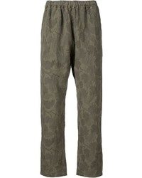 olivgrüne Camouflage Hose von White Mountaineering