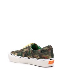 olivgrüne Camouflage niedrige Sneakers von Vans