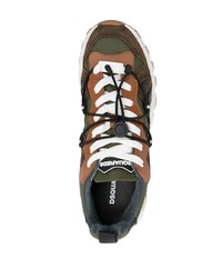 olivgrüne Camouflage niedrige Sneakers von DSQUARED2