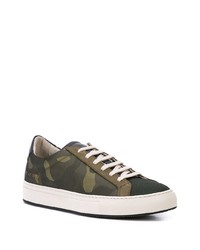 olivgrüne Camouflage niedrige Sneakers von Common Projects