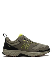 olivgrüne Camouflage niedrige Sneakers von New Balance