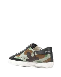 olivgrüne Camouflage niedrige Sneakers von Golden Goose