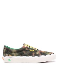 olivgrüne Camouflage niedrige Sneakers von Vans