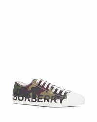 olivgrüne Camouflage Segeltuch niedrige Sneakers von Burberry