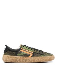 olivgrüne Camouflage Segeltuch niedrige Sneakers von Puraai