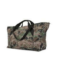 olivgrüne Camouflage Segeltuch Sporttasche von Valentino