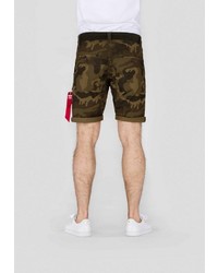 olivgrüne Camouflage Shorts von Alpha Industries