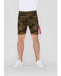 olivgrüne Camouflage Shorts von Alpha Industries