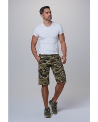 olivgrüne Camouflage Shorts von Camp David