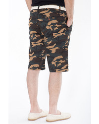 olivgrüne Camouflage Shorts