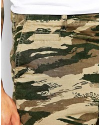 olivgrüne Camouflage Shorts