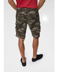olivgrüne Camouflage Shorts von Quiksilver