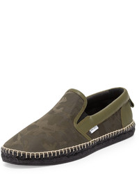 olivgrüne Camouflage Slip-On Sneakers aus Leder